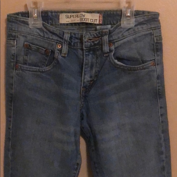 Levi’s - Picture 2 of 6